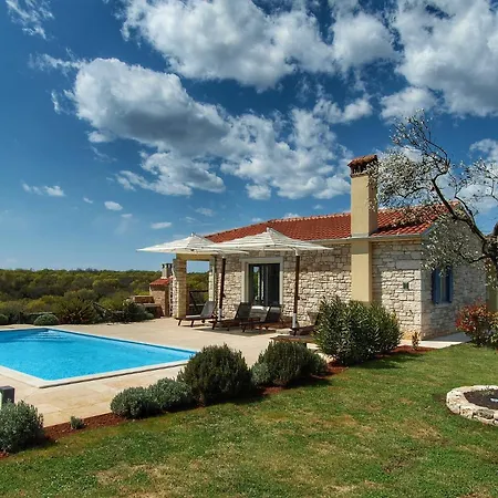 Villa Flores In Bei Rovinj *